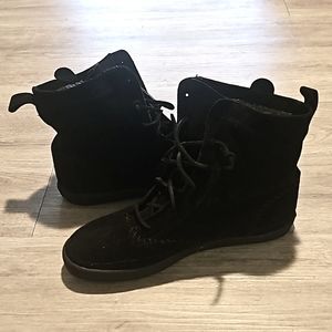 🖤Adorable Keds Suede Booties Size 7